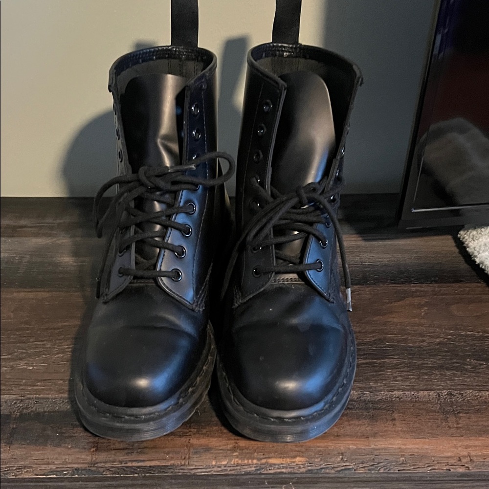 Dr. martens 1460 mono smooth leather combat boots